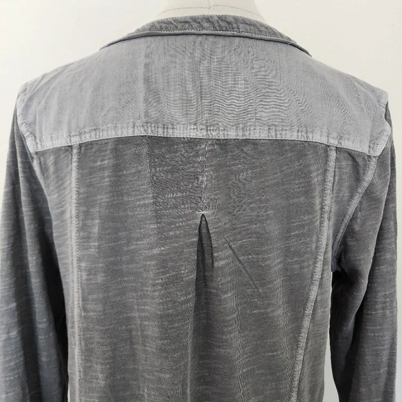 Natural reflections long-sleeved top. Size medium. Grey. - Picture 2 of 9